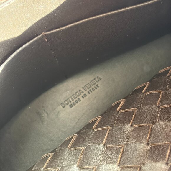 Bottega Veneta Andiamo Bag in Medium size (Brown) - Picture 8 of 12